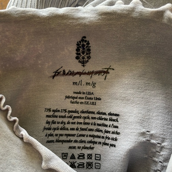 Free People Movement Good Karma High Neck layer NWOT - Picture 10 of 10